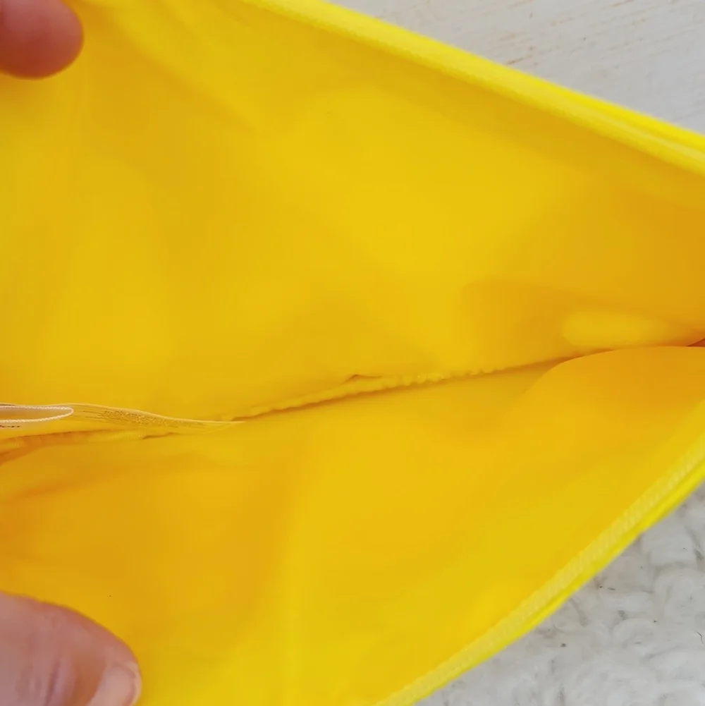 Elizabeth Arden mellow yellow make up clutch bag